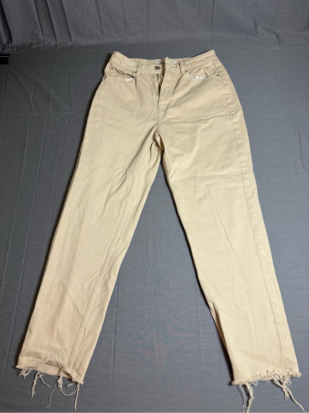 Zara Straight Leg Jeans in Beige